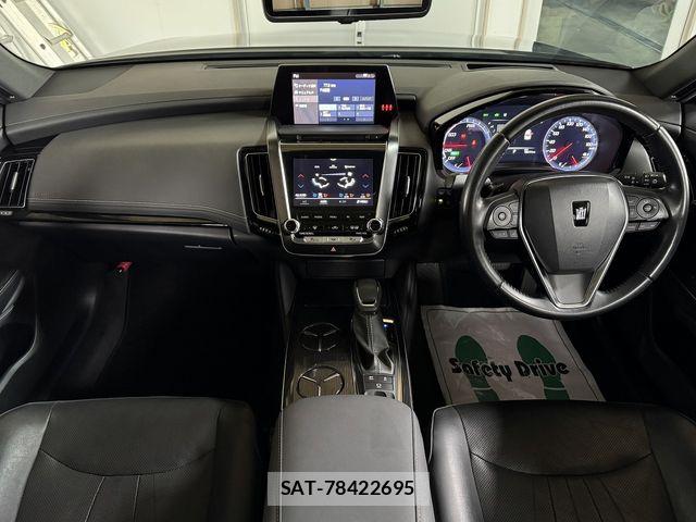 Toyota CROWN SEDAN 2018-09 8795626-6
