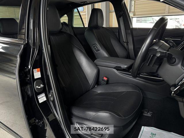 Toyota CROWN SEDAN 2018-09 8795626-7