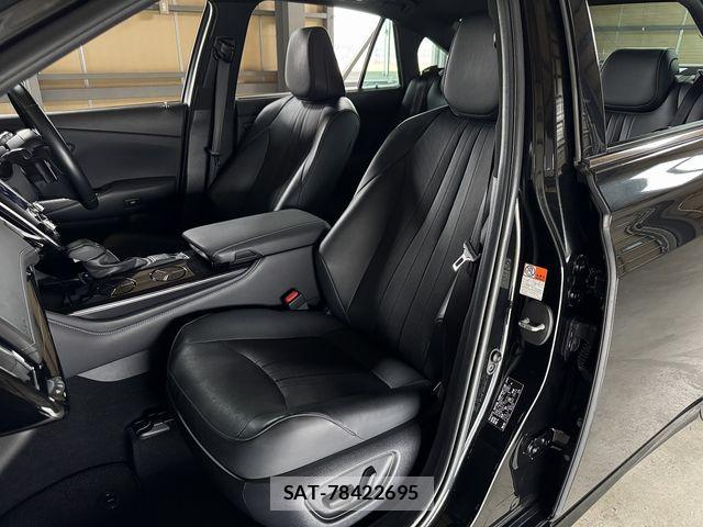 Toyota CROWN SEDAN 2018-09 8795626-8
