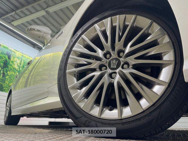 Toyota CROWN SEDAN 2018-11 8795625-16