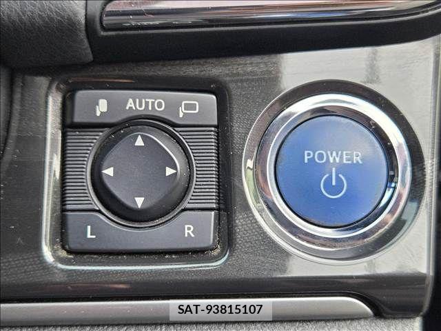 Toyota CROWN SEDAN 2013-08 8795637-9