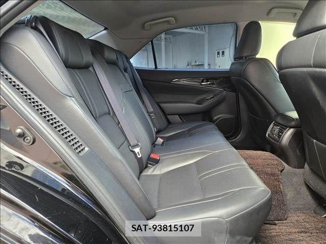 Toyota CROWN SEDAN 2013-08 8795637-11