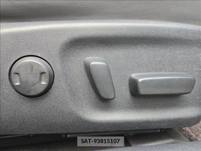 Toyota CROWN SEDAN 2013-08 8795637-7