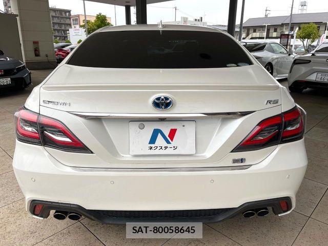 Toyota CROWN SEDAN 2018-07 8795617-15