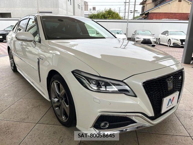 Toyota CROWN SEDAN 2018-07 8795617-16