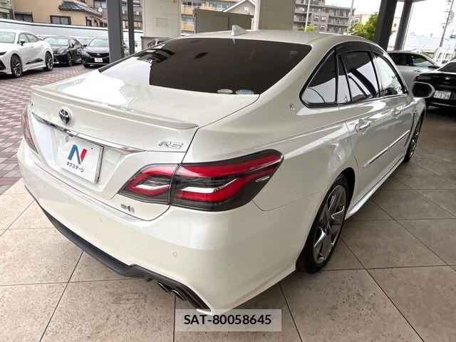 Toyota CROWN SEDAN 2018-07 8795617-17