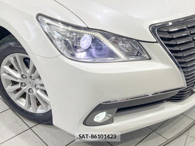 Toyota CROWN SEDAN 2013-12 8795638-11