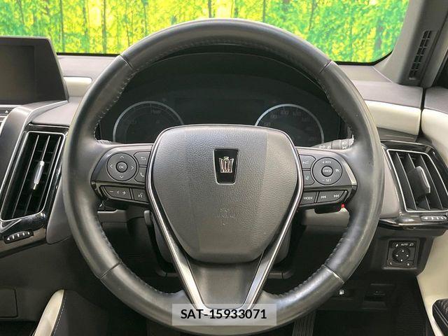 Toyota CROWN SEDAN 2019-08 8828401-10