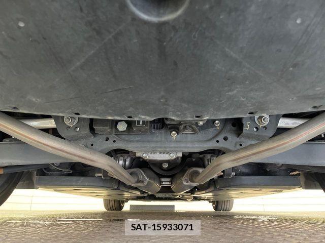 Toyota CROWN SEDAN 2019-08 8828401-18