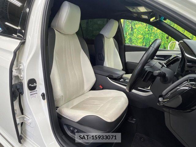 Toyota CROWN SEDAN 2019-08 8828401-7