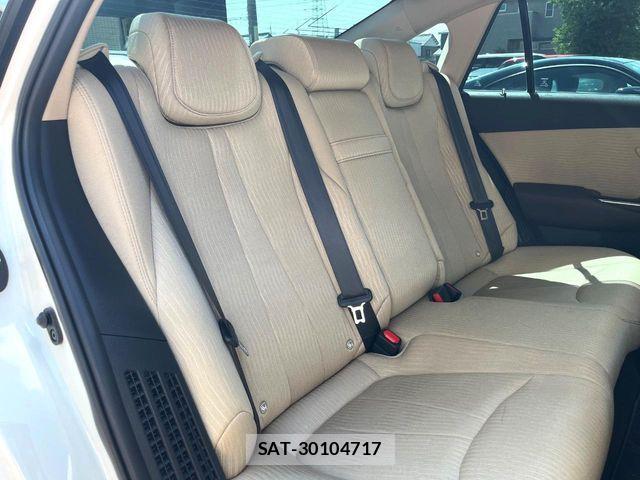 Toyota CROWN SEDAN 2019-09 8828411-9
