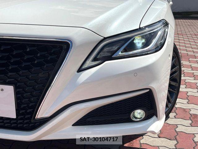 Toyota CROWN SEDAN 2019-09 8828411-11
