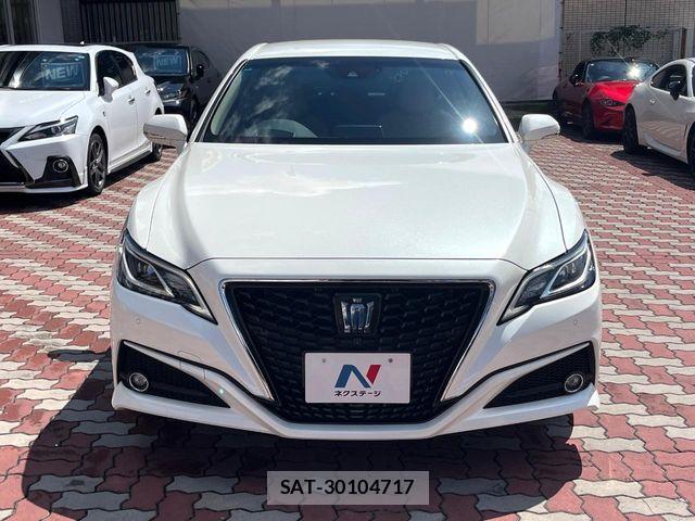 Toyota CROWN SEDAN 2019-09 8828411-13