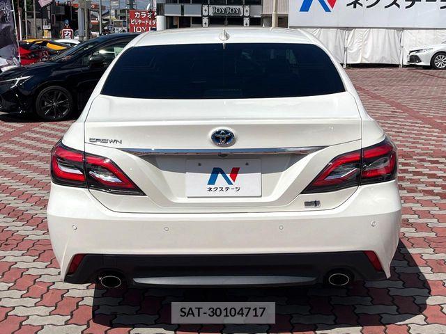 Toyota CROWN SEDAN 2019-09 8828411-14