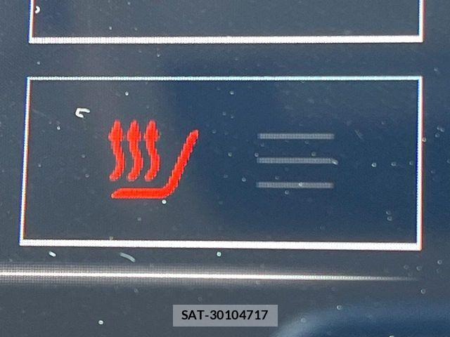 Toyota CROWN SEDAN 2019-09 8828411-6