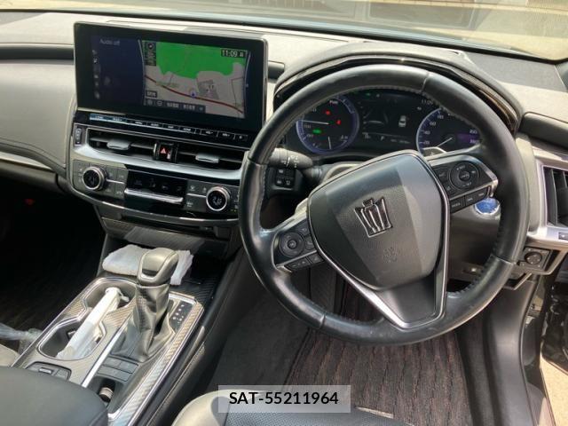 Toyota CROWN SEDAN 2020-12 8828396-11