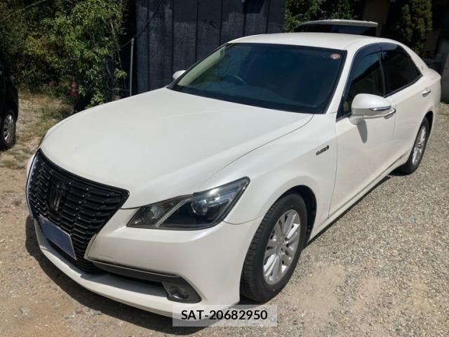 Toyota CROWN SEDAN 2013-06 8828429-0
