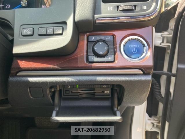 Toyota CROWN SEDAN 2013-06 8828429-17