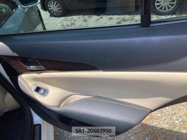Toyota CROWN SEDAN 2013-06 8828429-20