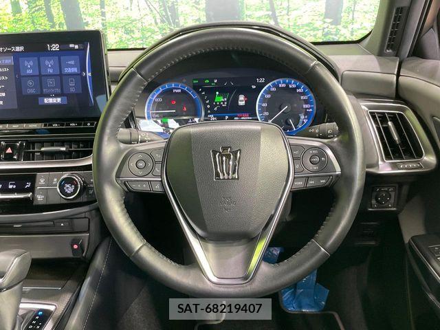Toyota CROWN SEDAN 2022-03 8828394-10