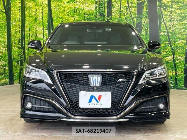 Toyota CROWN SEDAN 2022-03 8828394-13