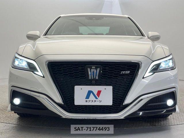Toyota CROWN SEDAN 2018-09 8828400-14