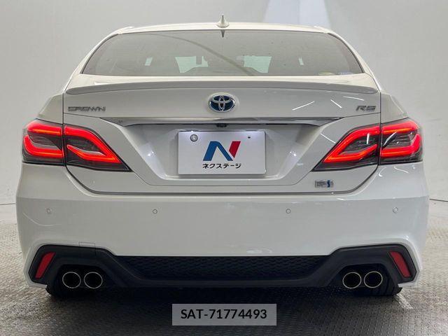 Toyota CROWN SEDAN 2018-09 8828400-15