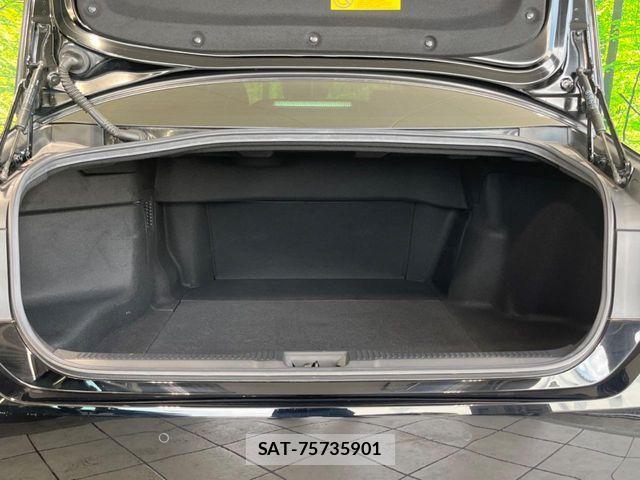 Toyota CROWN SEDAN 2018-06 8828398-9