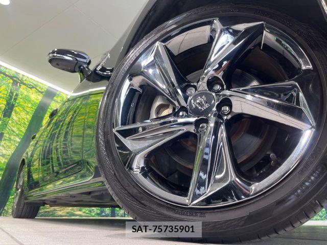 Toyota CROWN SEDAN 2018-06 8828398-12