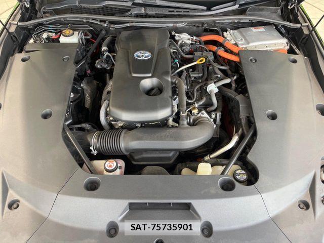 Toyota CROWN SEDAN 2018-06 8828398-17