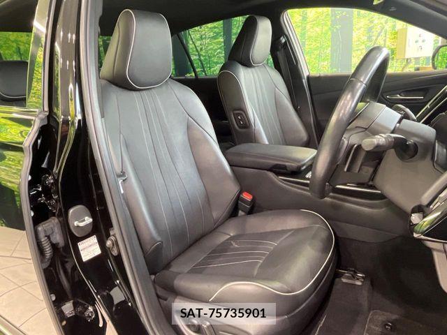 Toyota CROWN SEDAN 2018-06 8828398-7