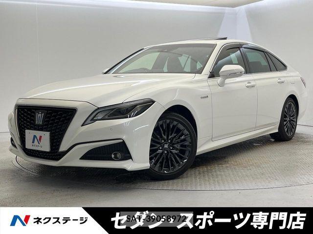 Toyota CROWN SEDAN 2020-05 8828397-0