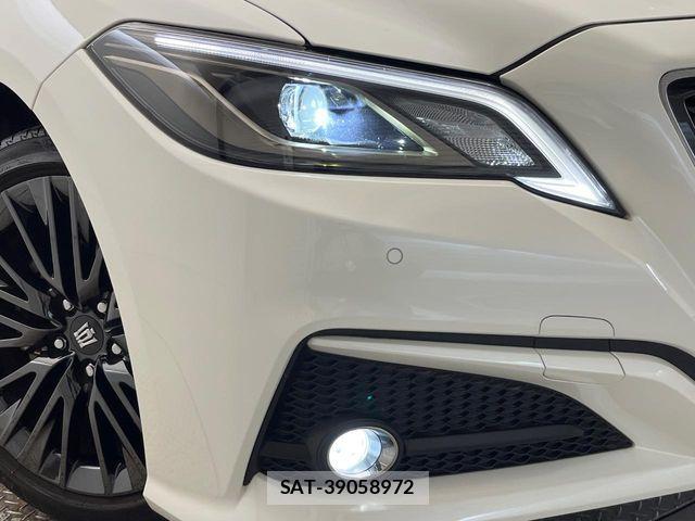 Toyota CROWN SEDAN 2020-05 8828397-10
