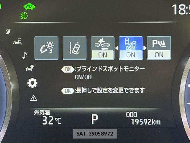 Toyota CROWN SEDAN 2020-05 8828397-3