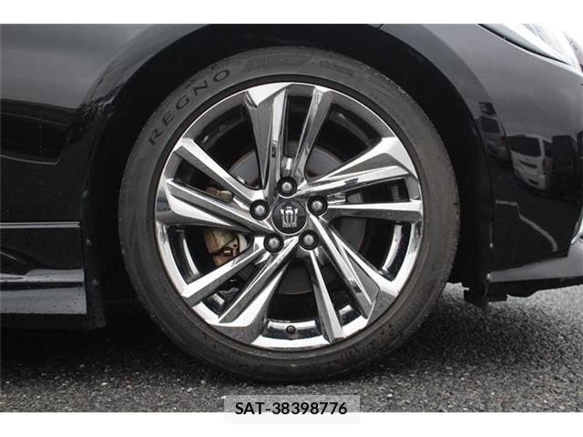 Toyota CROWN SEDAN 2021-11 8828413-11