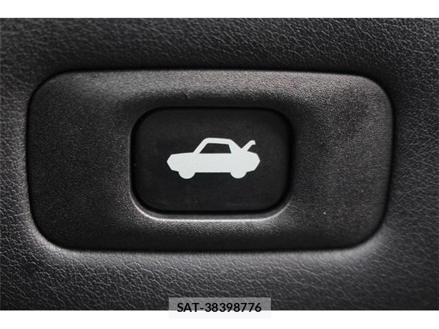 Toyota CROWN SEDAN 2021-11 8828413-24