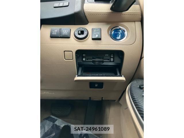 Toyota CROWN SEDAN 2010-03 8828431-13