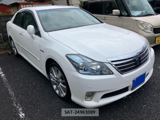 Toyota CROWN SEDAN 2010-03 8828431-1
