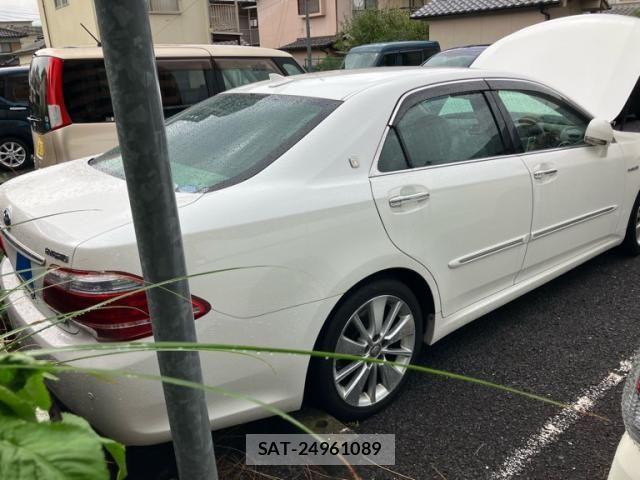Toyota CROWN SEDAN 2010-03 8828431-2