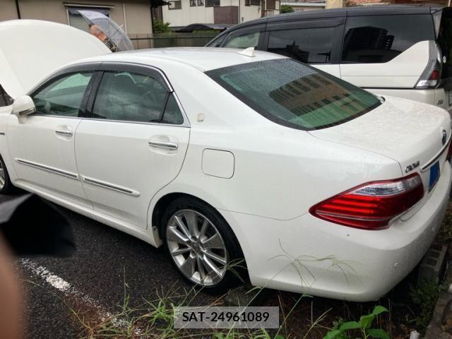 Toyota CROWN SEDAN 2010-03 8828431-3