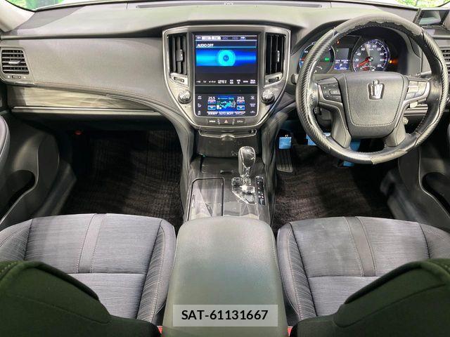 Toyota CROWN SEDAN 2013-03 8828419-1
