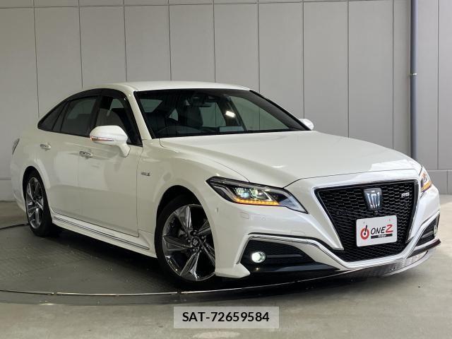 Toyota CROWN SEDAN 2019-06 8828403-0