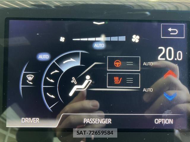 Toyota CROWN SEDAN 2019-06 8828403-12