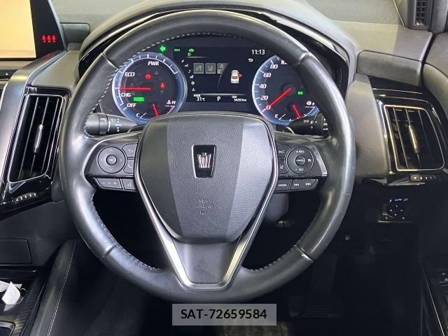 Toyota CROWN SEDAN 2019-06 8828403-13