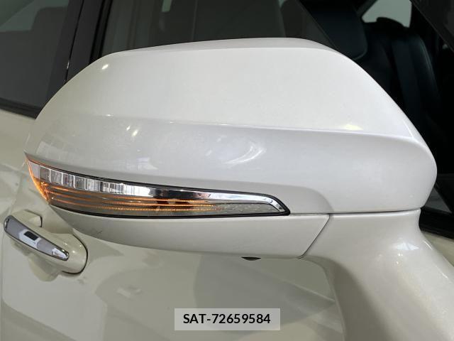 Toyota CROWN SEDAN 2019-06 8828403-4