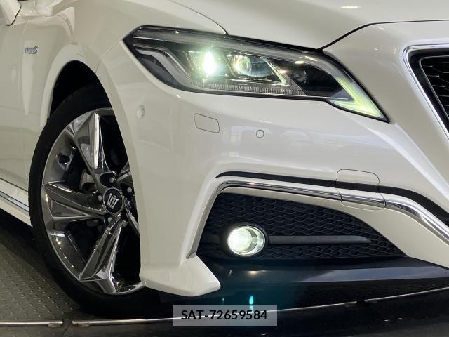 Toyota CROWN SEDAN 2019-06 8828403-5