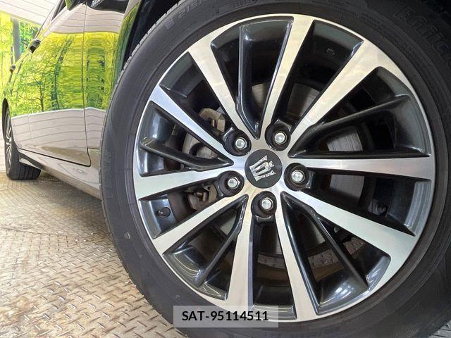 Toyota CROWN SEDAN 2019-08 8828415-13