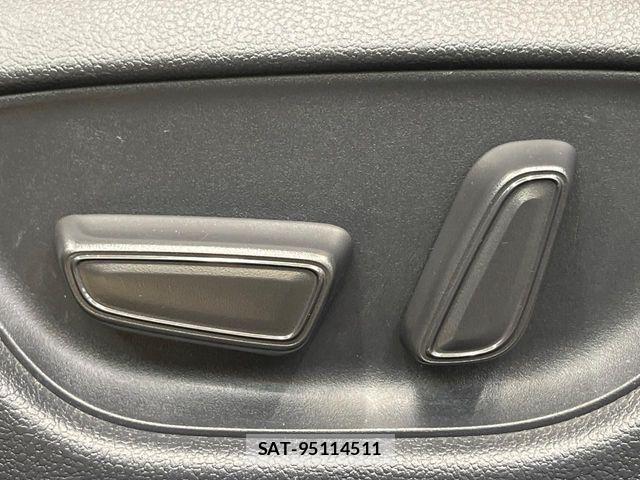 Toyota CROWN SEDAN 2019-08 8828415-6