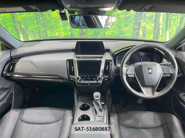 Toyota CROWN SEDAN 2020-10 8828402-1