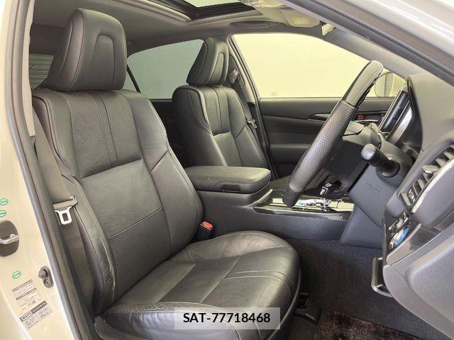 Toyota CROWN SEDAN 2013-04 8828426-4